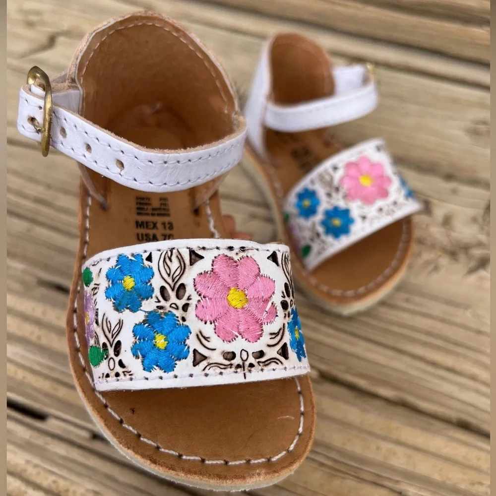 Guaraxez Chantal Floral Embroidered Sandals for Babies and Girls||Baby